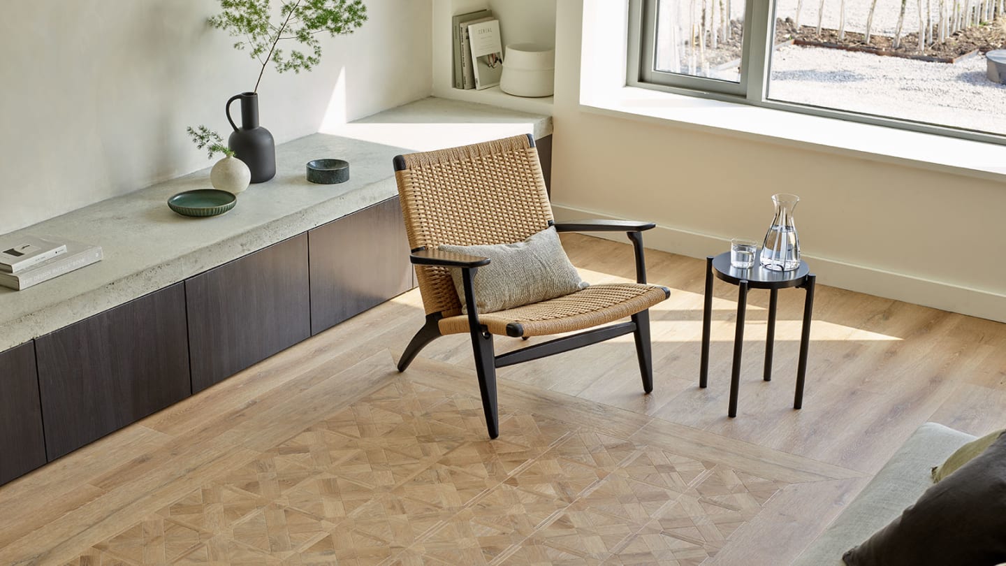 Amtico Decor featuring DC603 Akari Lattice Small Meadowsweet