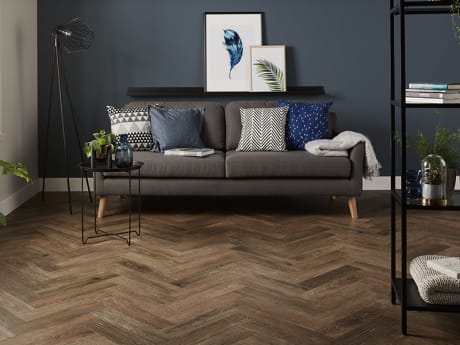 SS5W3030 Amtico Spacia Noble Oak in Parquet Laying Pattern