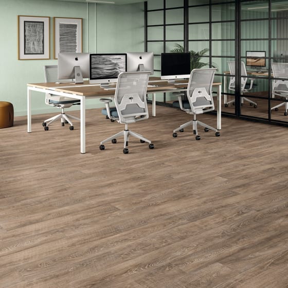 The office breakout area features SS5W3318 Granary Oak in Stripwood.