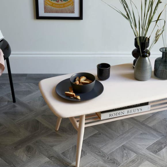 Amtico Form Valley Oak in Basket Weave