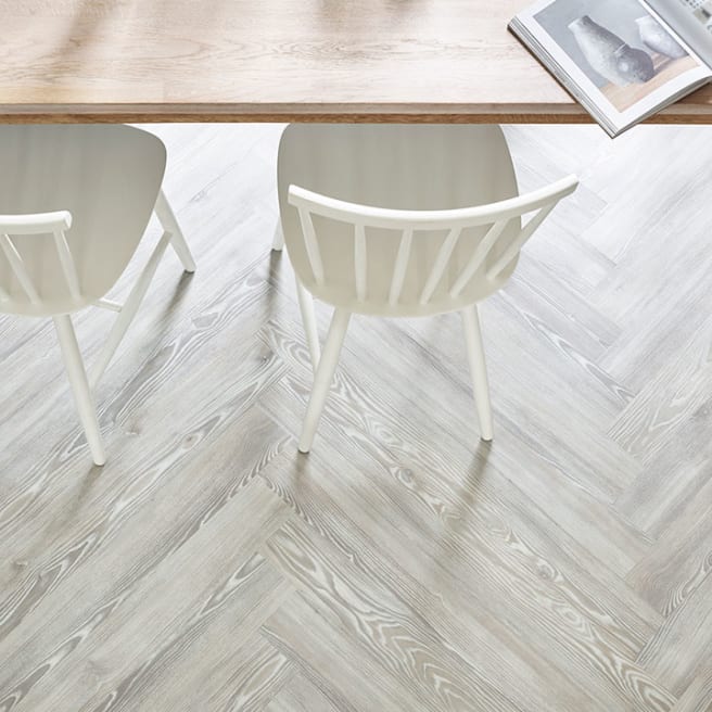 Amtico Spacia White Ash