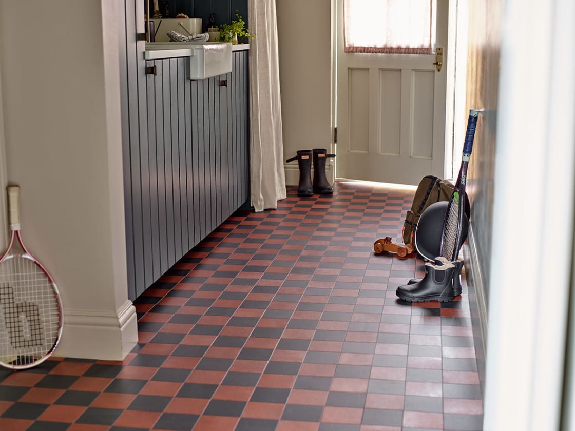 Chequer Queenside, DC500 - from the Amtico Dé​cor collection.