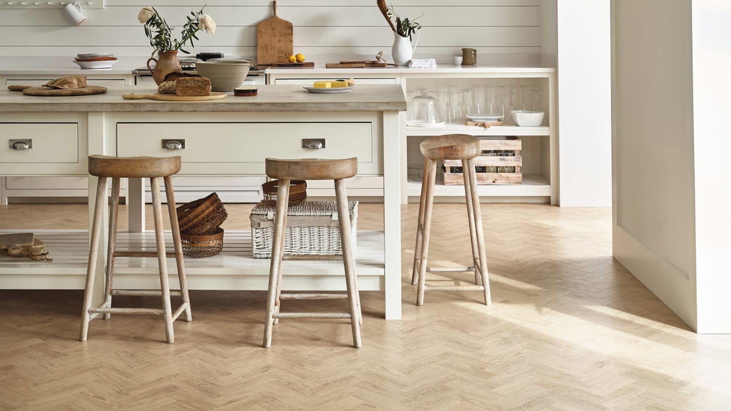 Eventide Oak, FS7W8540 - laid in a Small Parquet laying pattern.