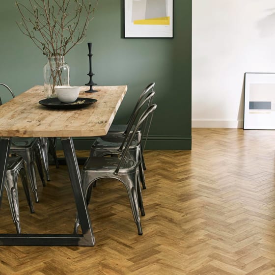 Rural Oak parquet in a contemporary dining room