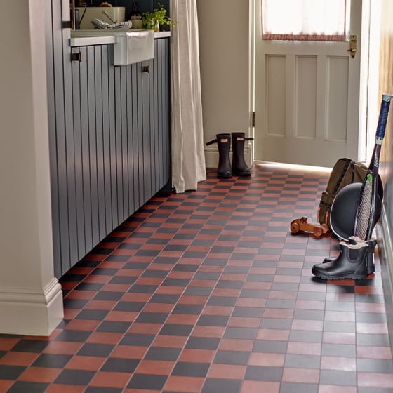 Amtico Decor Chequer Queenside in Chequer Laying Pattern DC500