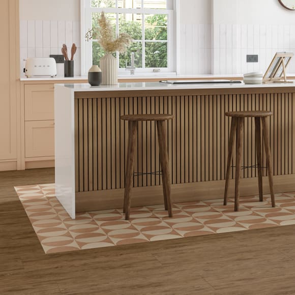 Lune Small, DC561 - with Stucco Clay and Diffusion Cashew, paired with Bordeaux Oak in Stripwood.