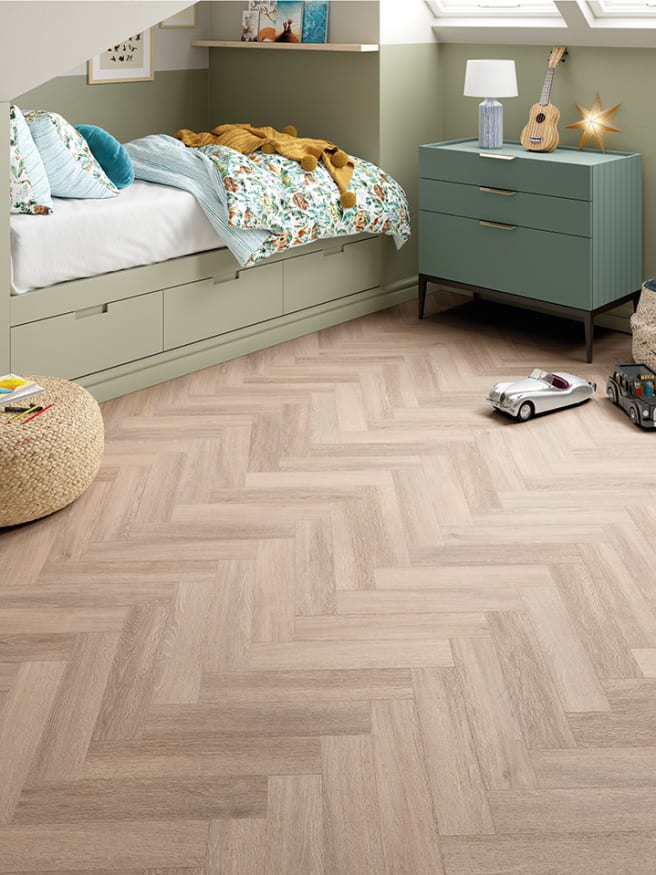 Powdered Oak, SS5W3311 - in a Large Parquet laying pattern.
